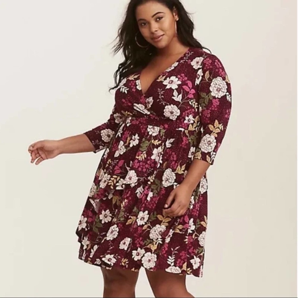 Fit and Flare Torrid Faux Wrap Dress plum purple floral Womens Size Large